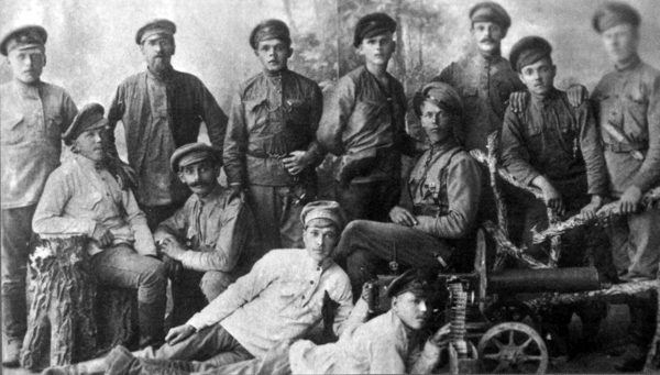 9. Красногвардейцы-сысеррцы.jpg